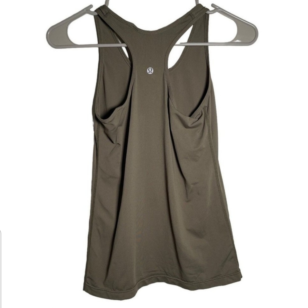 Lululemon Green Tank Top Women's Sleeveless Athletic Top Approx Size 2/4
